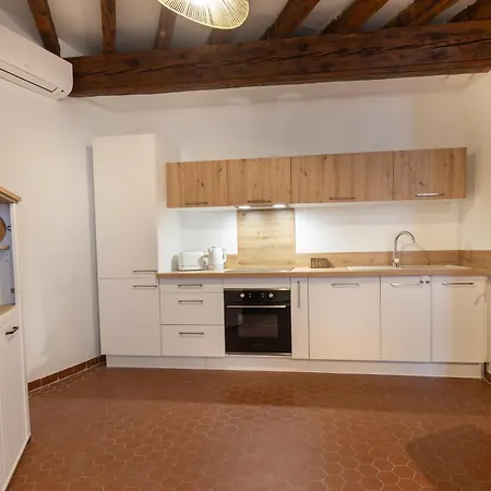 Le Nostradamus - Hypercentre - Clim - Wifi Appartement Saint-Rémy-de-Provence Buitenkant foto